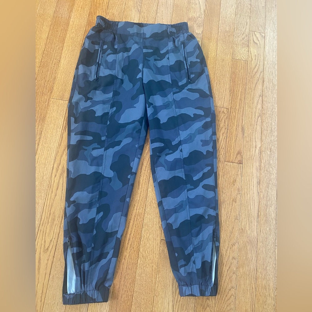 Old Navy Active Camo StretchTech Pants women’s XS